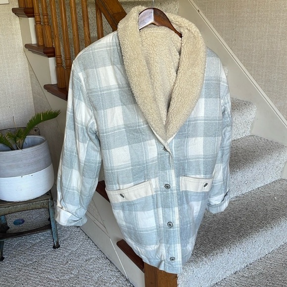We The Free / Free People Woodlands Sherpa Flannel Plaid Cabin Jacket - Picture 4 of 11